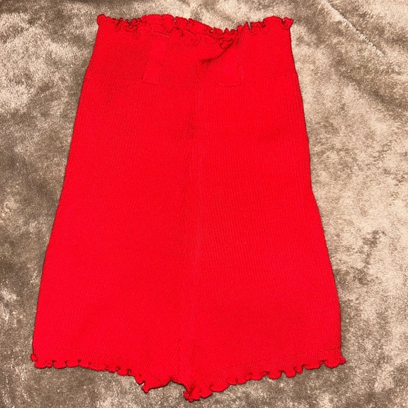 BEAUTIFUL RED set crop top with high short - Picture 4 of 6